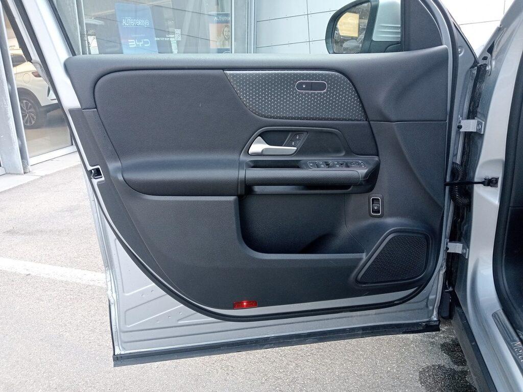 Mercedes GLB 180 d Advanced auto