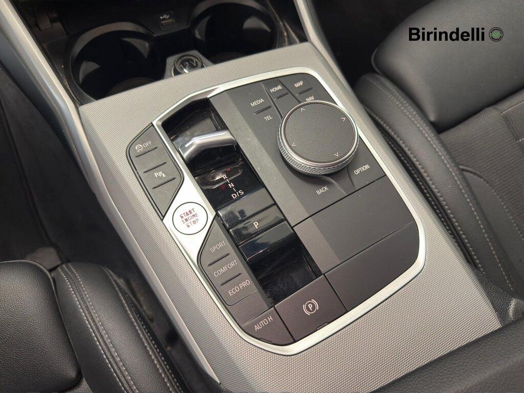 BMW Serie 3 318d Touring mhev 48V auto