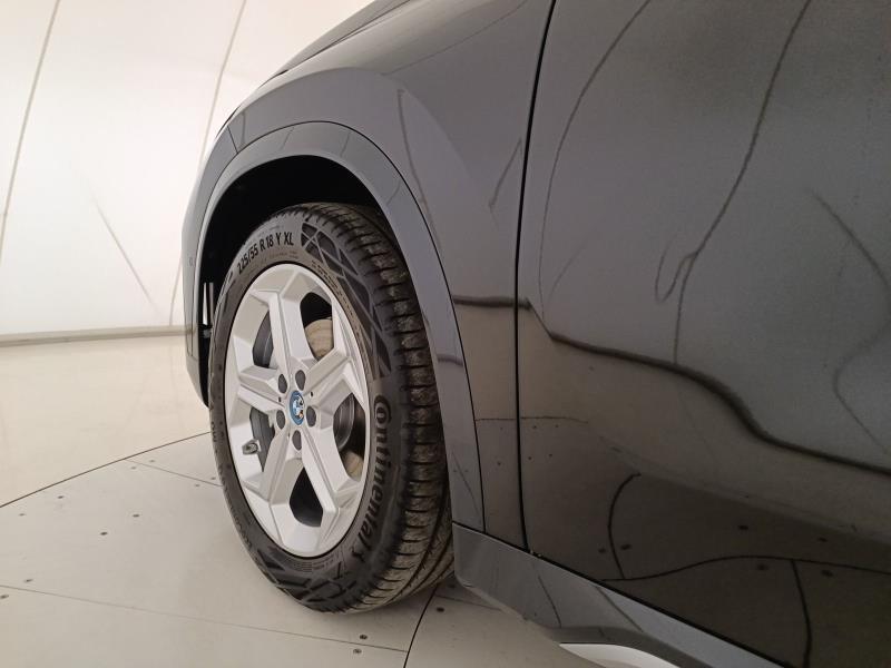 BMW iX1 edrive 20 X-Line