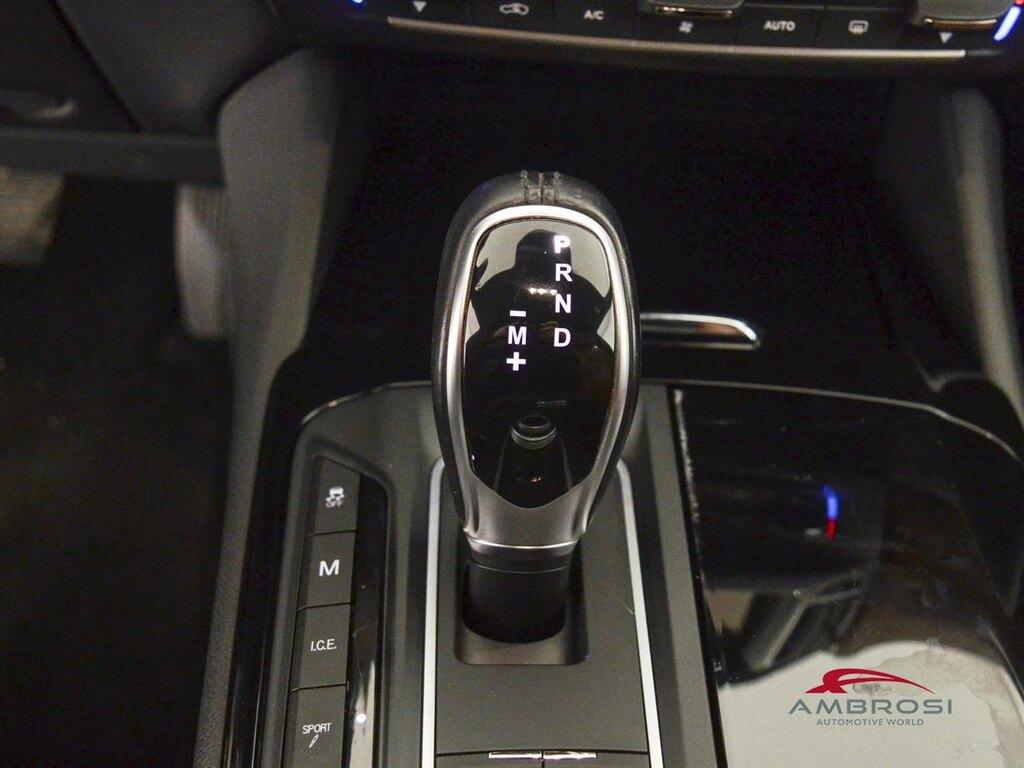 Maserati Levante 3.0 V6 275cv auto