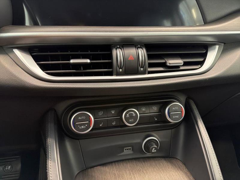 Alfa Romeo Stelvio 2.2 t Executive Q4 210cv auto my19