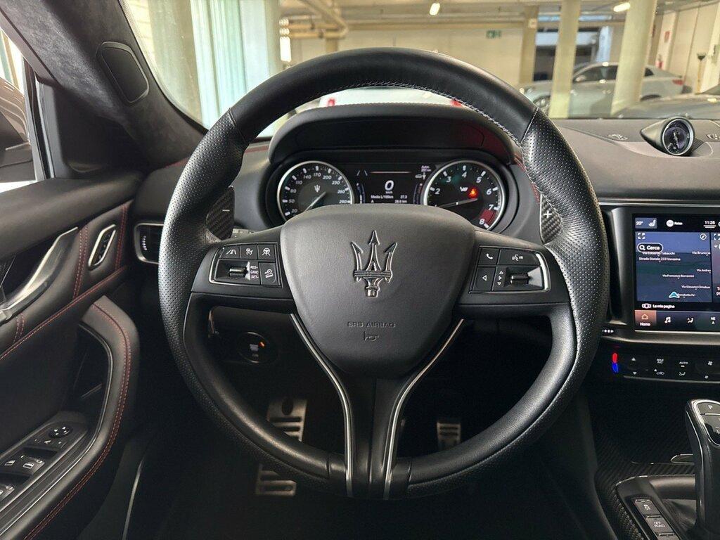 Maserati Levante 3.8 V8 Trofeo 580cv auto