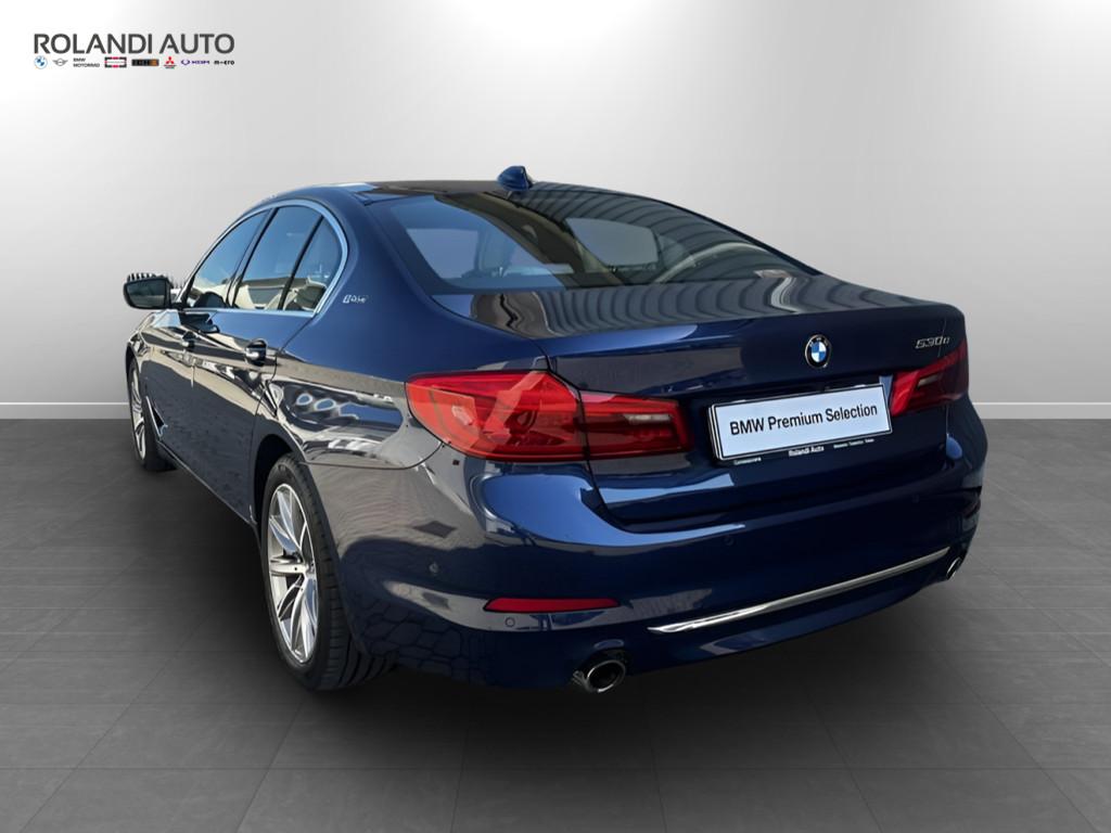BMW Serie 5 530e Luxury auto