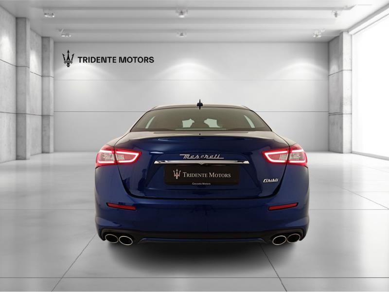 Maserati Ghibli 3.0 V6 bt Gransport Nerissimo 350cv auto my18