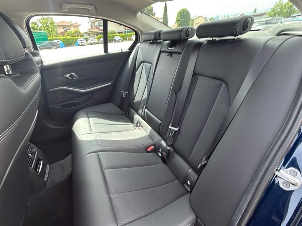 BMW Serie 3 320d mhev 48V xdrive auto