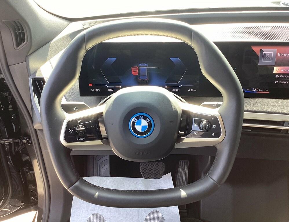 BMW iX xdrive40 pacchetto sportivo