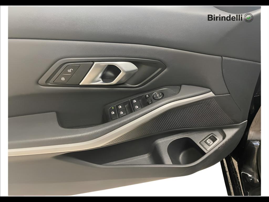 BMW Serie 3 320d Touring mhev 48V xdrive Business Advantage auto