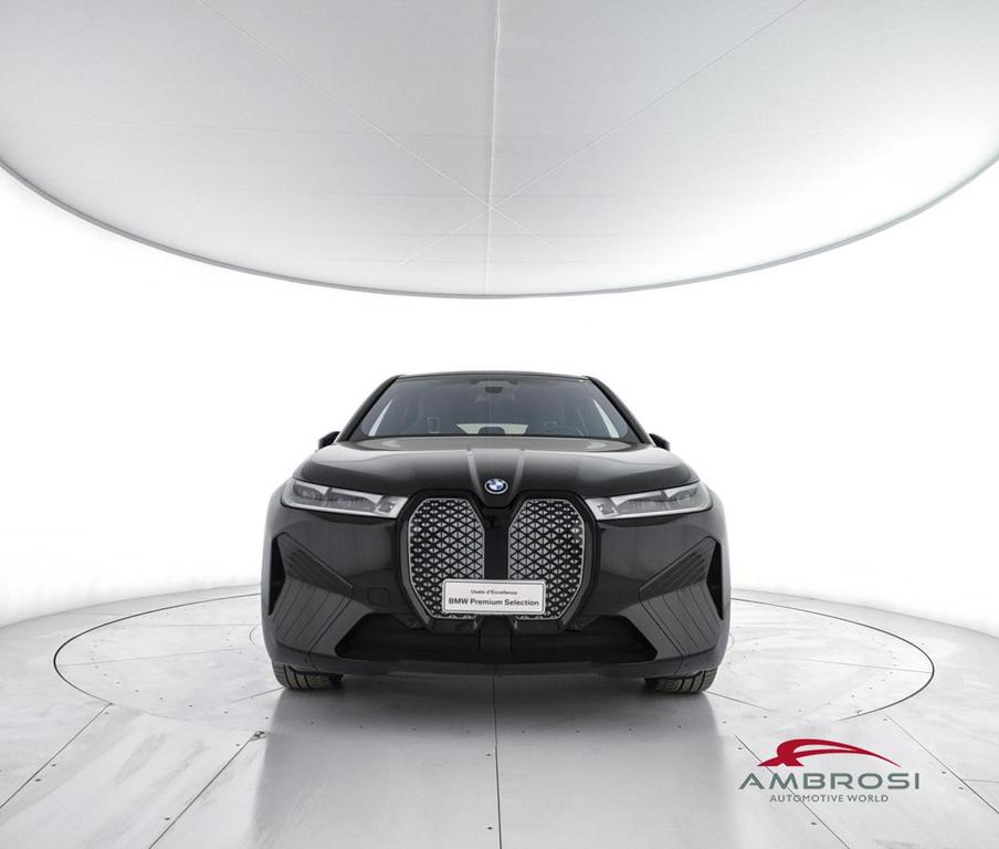 BMW iX xdrive50 pacchetto sportivo