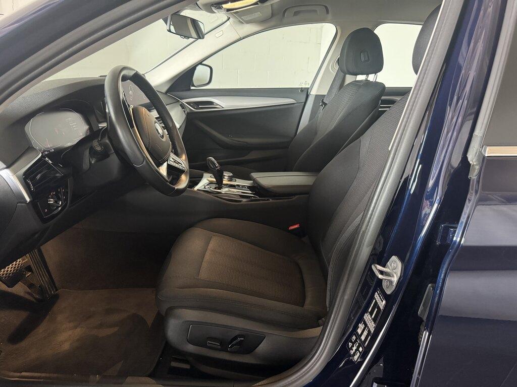 BMW Serie 5 530d mhev 48V xdrive Business auto