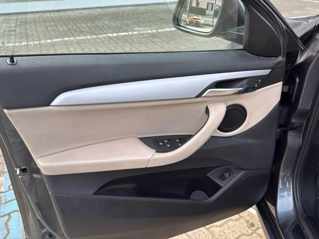 BMW X2 sdrive18d Business X auto