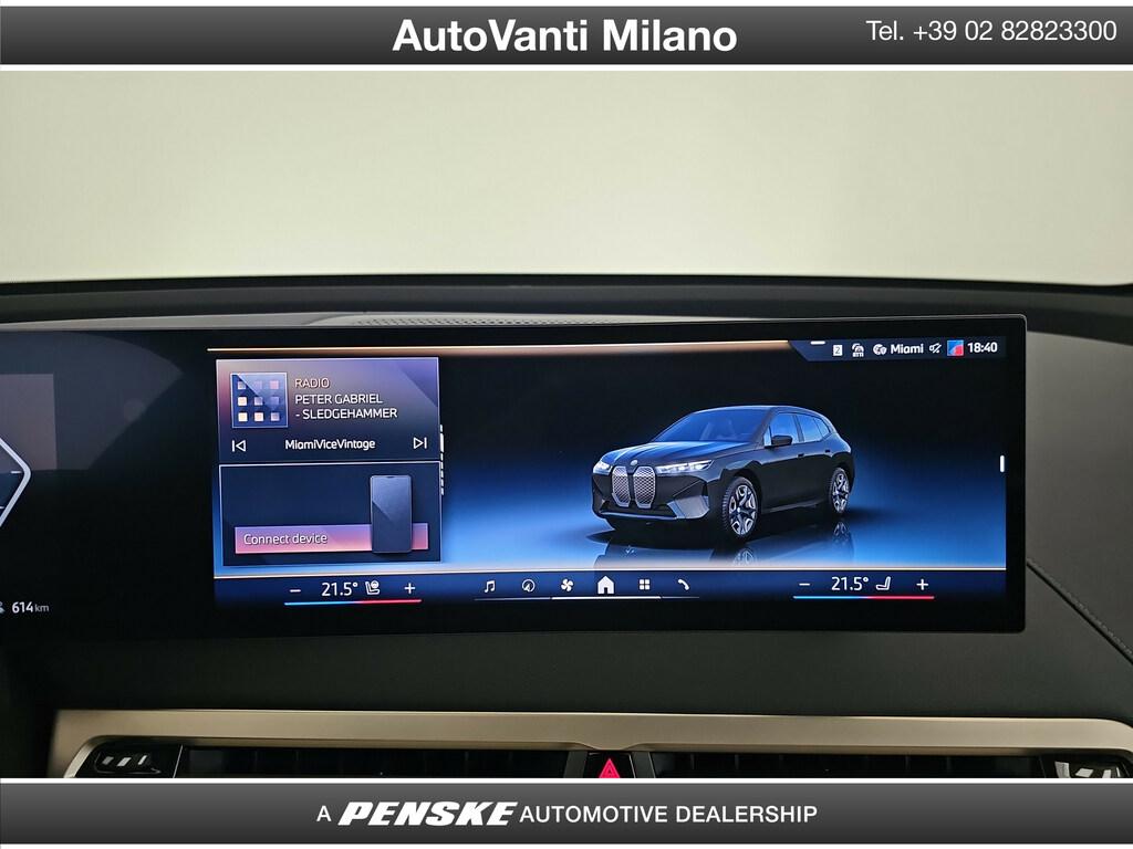 BMW iX xdrive50 pacchetto sportivo