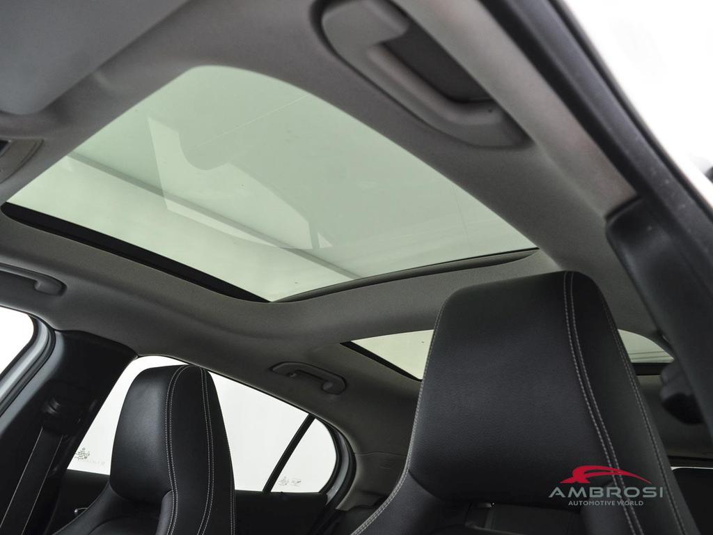 Mercedes GLA 200 d Sport auto
