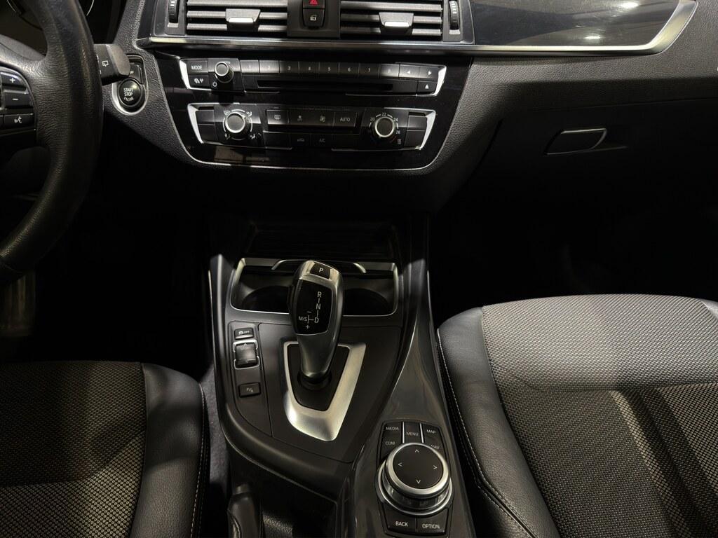 BMW Serie 1 116d 5p auto