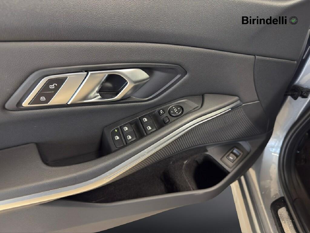 BMW Serie 3 320d Touring mhev 48V xdrive auto
