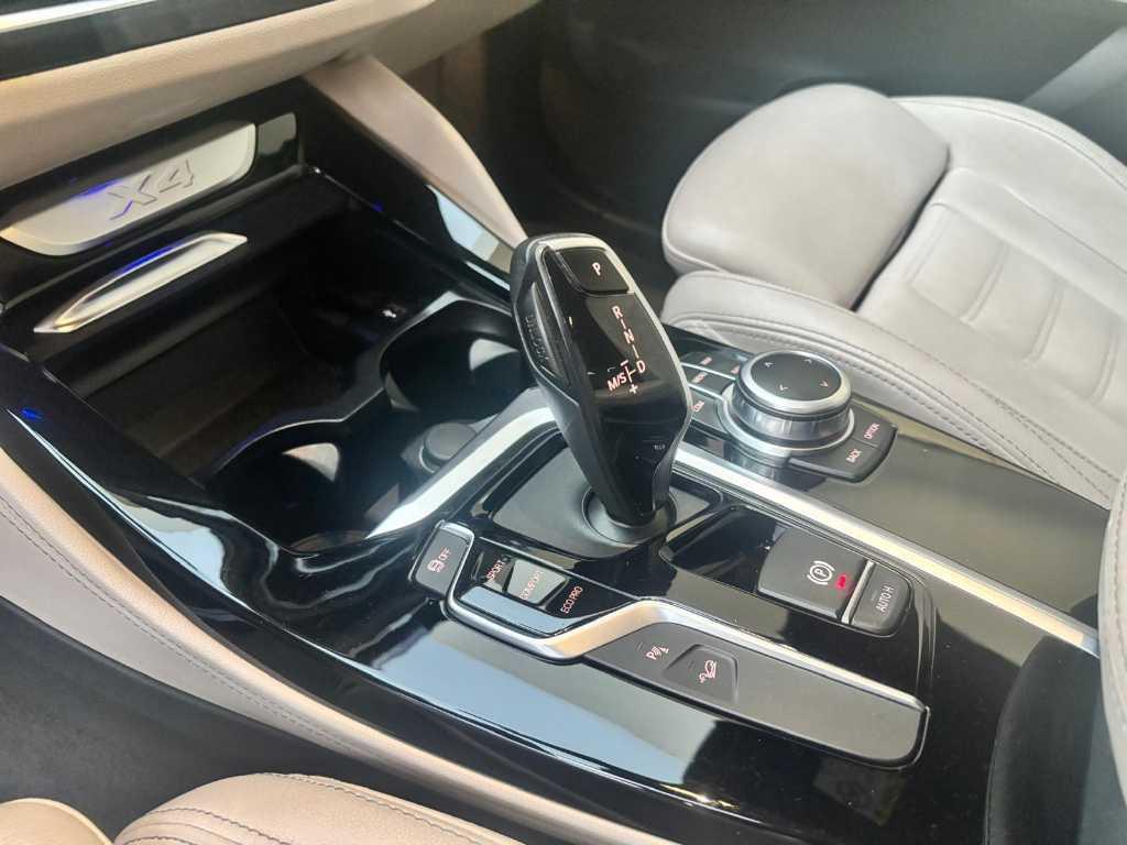 BMW X4 xdrive20d mhev 48V Msport X auto