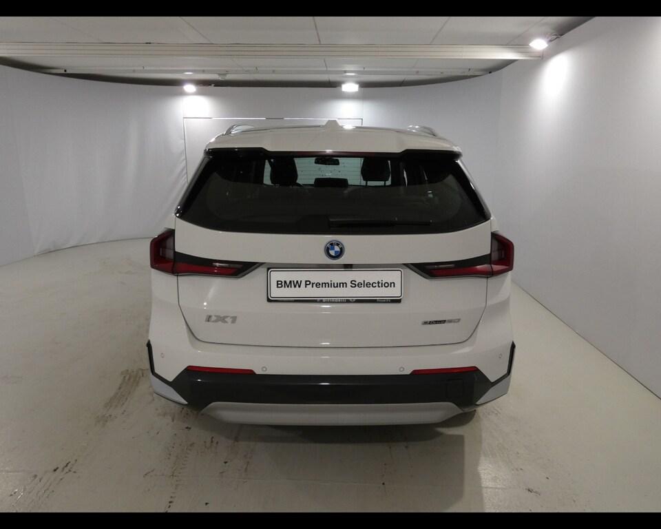 BMW iX1 edrive 20 X-Line