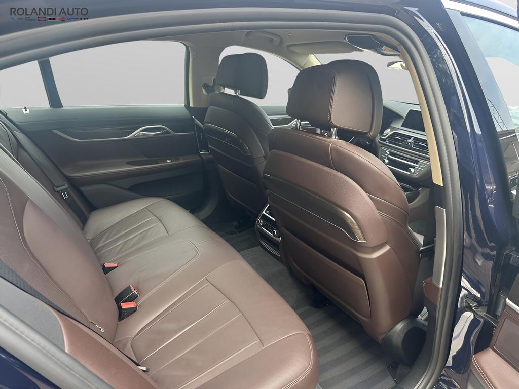 BMW Serie 7 730d mhev 48V xdrive auto