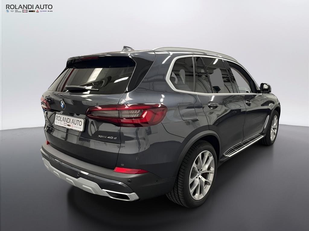 BMW X5 xdrive40d mhev 48V xLine auto