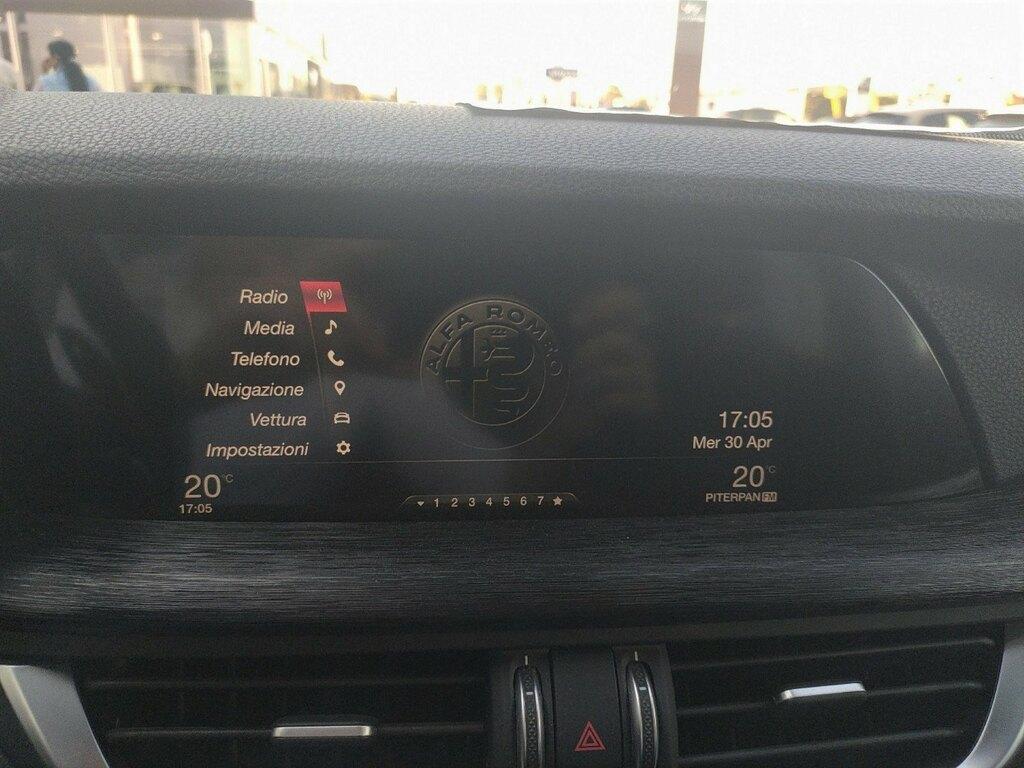 Alfa Romeo Stelvio 2.2 t Executive Q4 210cv auto my19