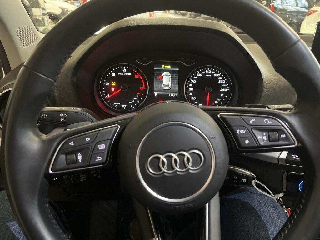 Audi Q2 30 1.6 tdi Admired s-tronic