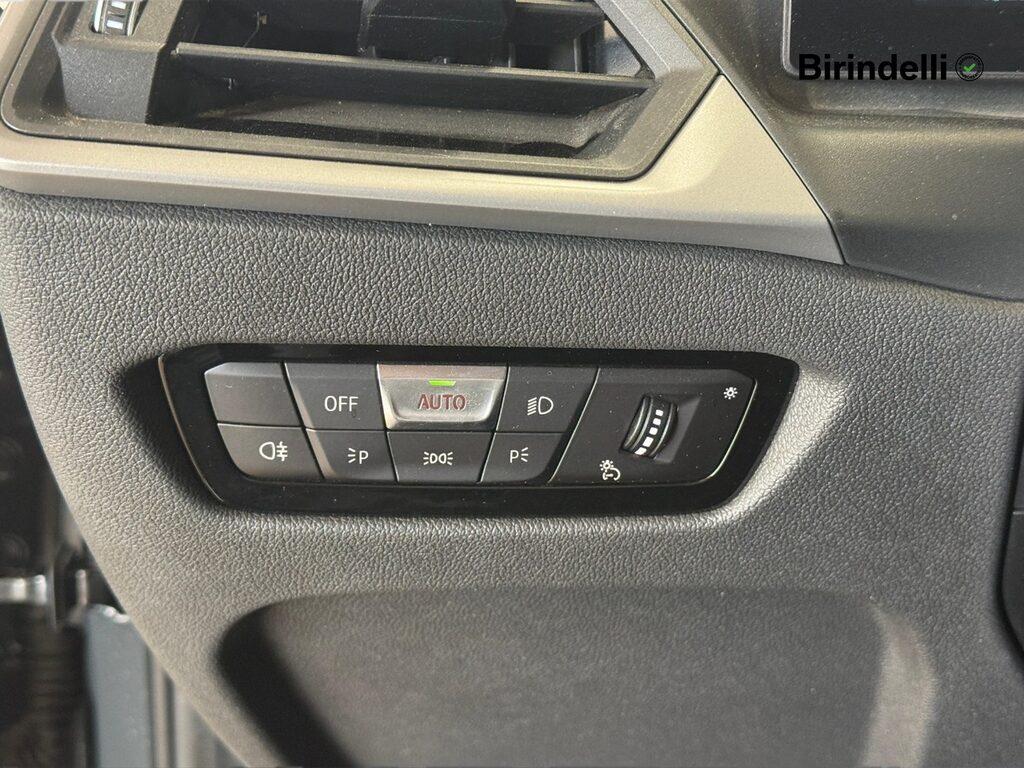 BMW Serie 3 318d Touring mhev 48V auto