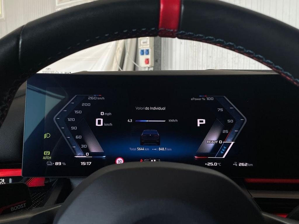 BMW i5 M60 auto