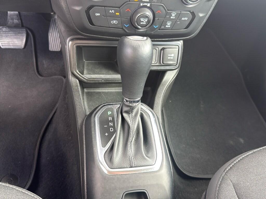 Jeep Renegade 1.5 turbo t4 mhev Summit 2wd dct