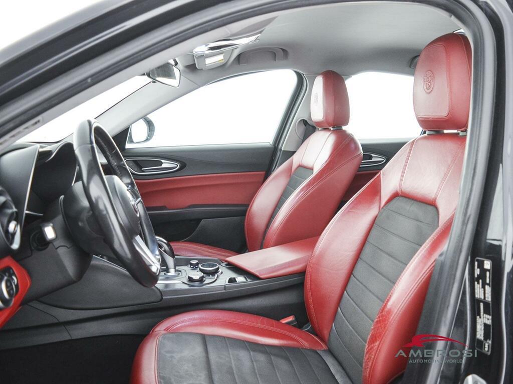 Alfa Romeo Giulia 2.2 t Business Sport Launch Edition 180cv auto
