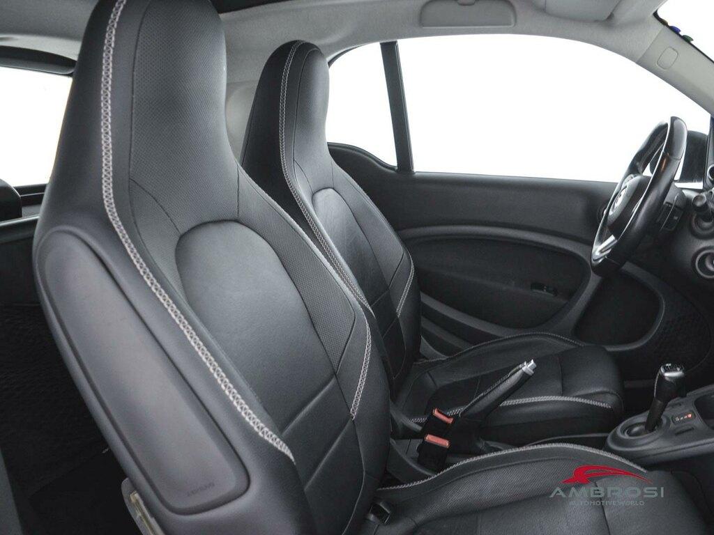 Smart fortwo 0.9 t. Brabus Xclusive 109cv twinamic