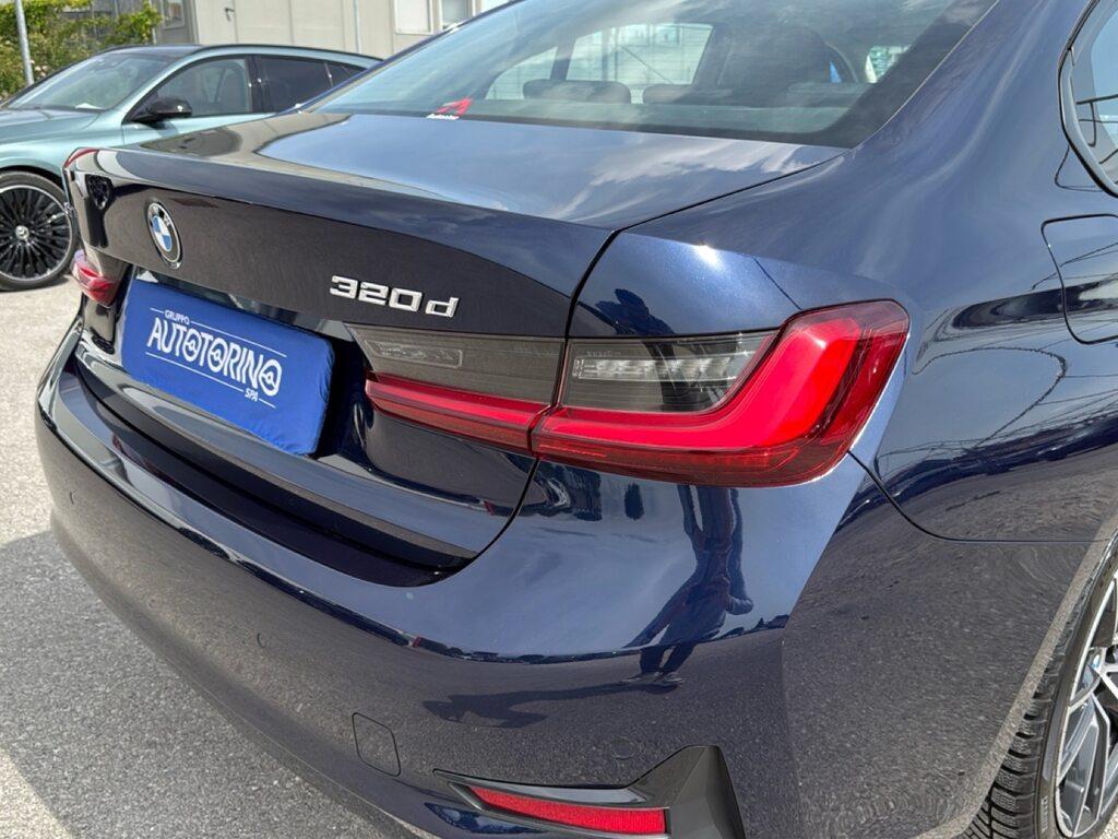 BMW Serie 3 320d mhev 48V xdrive auto