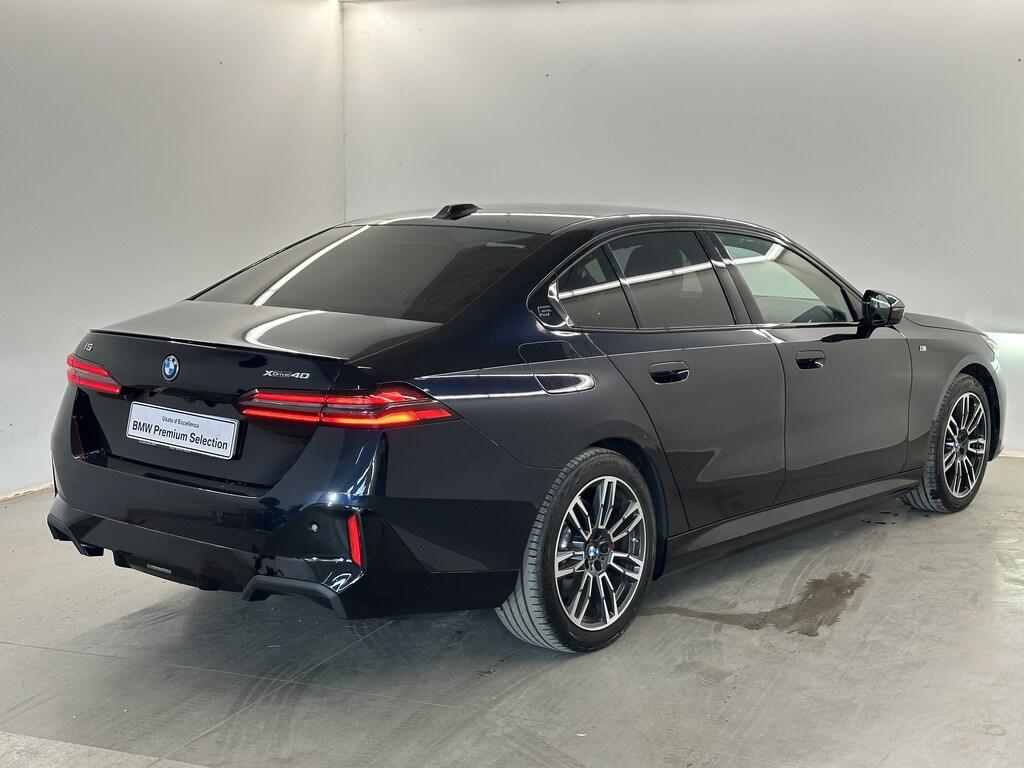 BMW i5 xdrive40