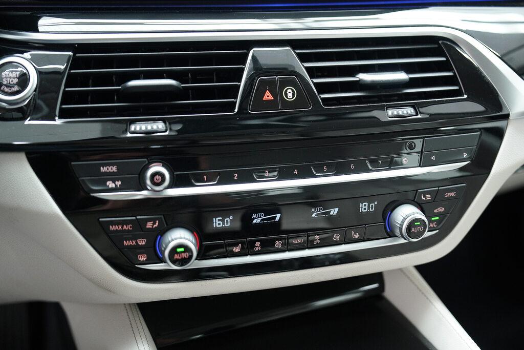 BMW Serie 5 520d Touring mhev 48V Luxury auto