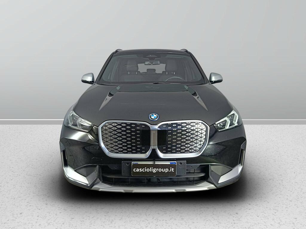 BMW iX1 edrive 20 X-Line