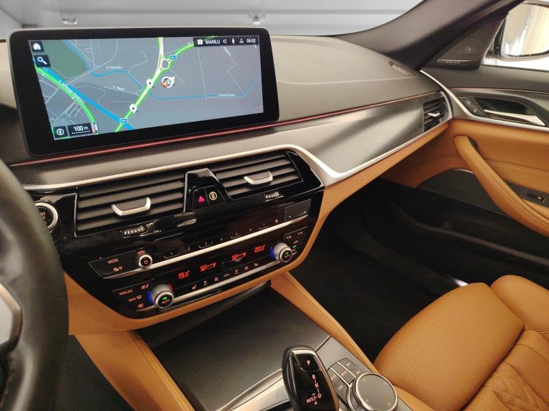 BMW Serie 5 530d Touring mhev 48V xdrive Msport auto