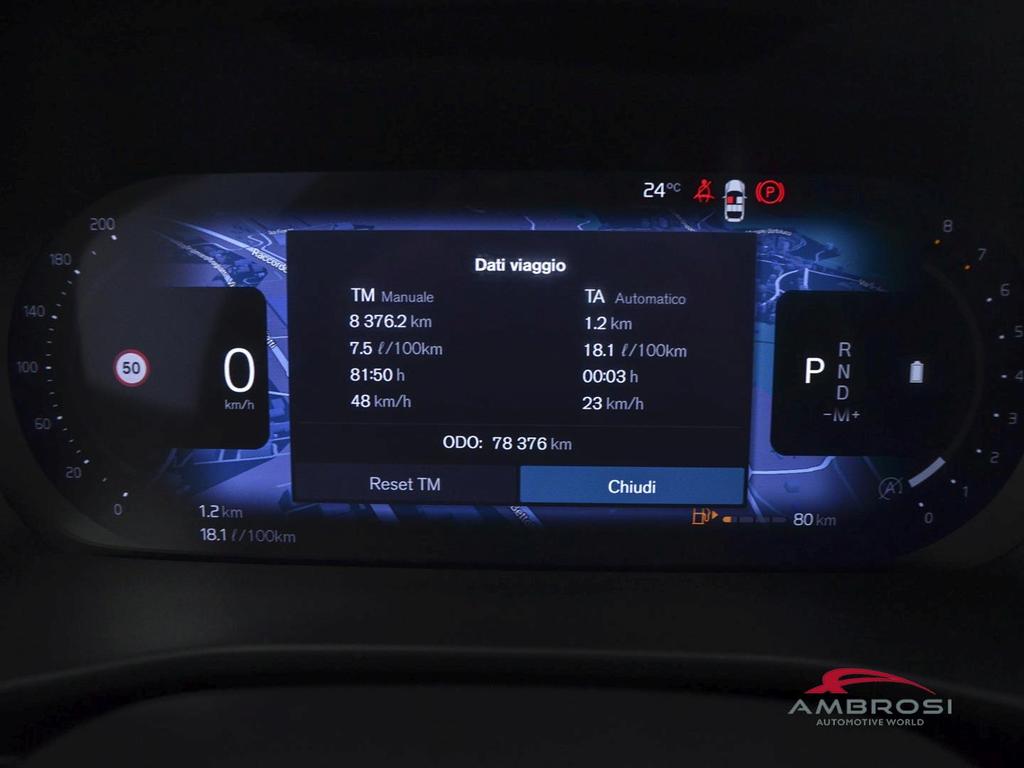 Volvo XC40 2.0 b3 Plus Dark auto
