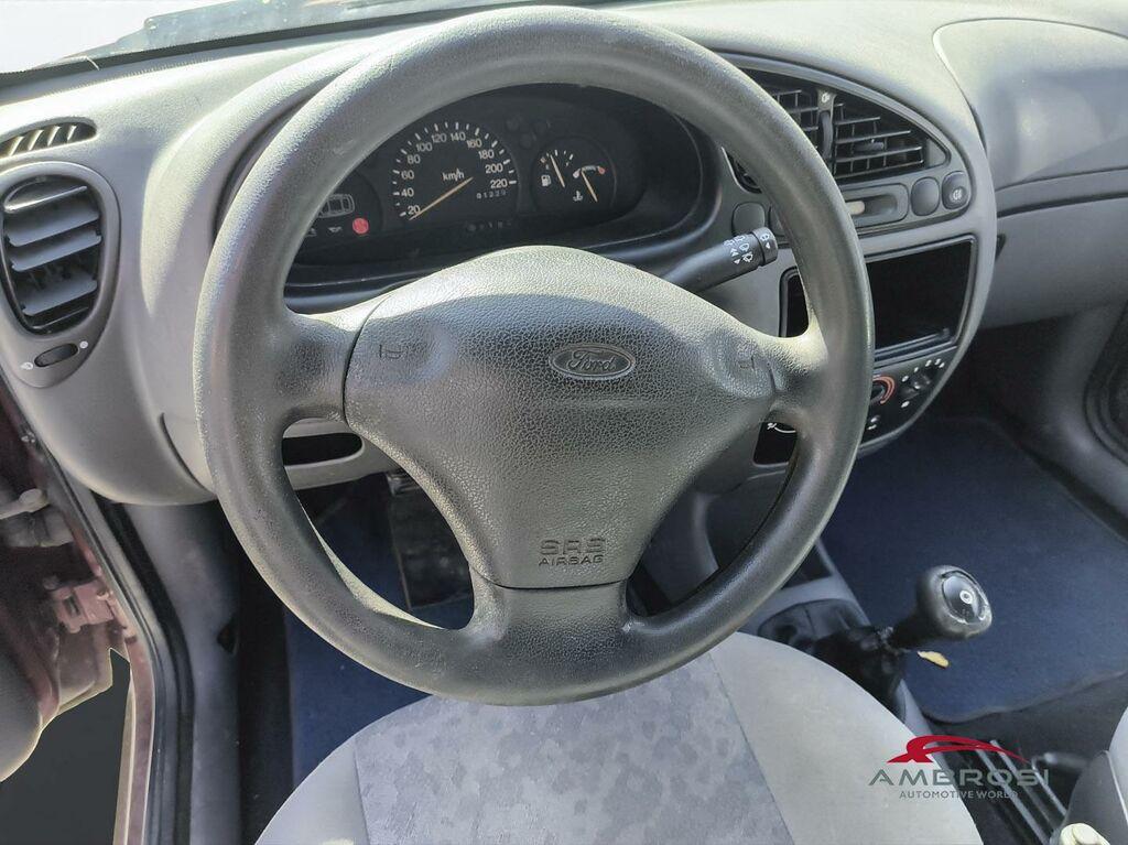 Ford Fiesta 1.3 Silver 3p