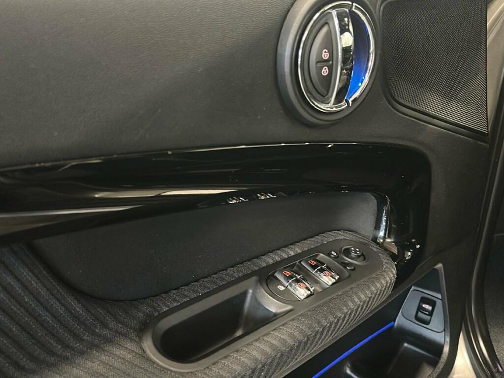 Mini One Countryman 1.5 TwinPower Turbo One Hype Steptronic