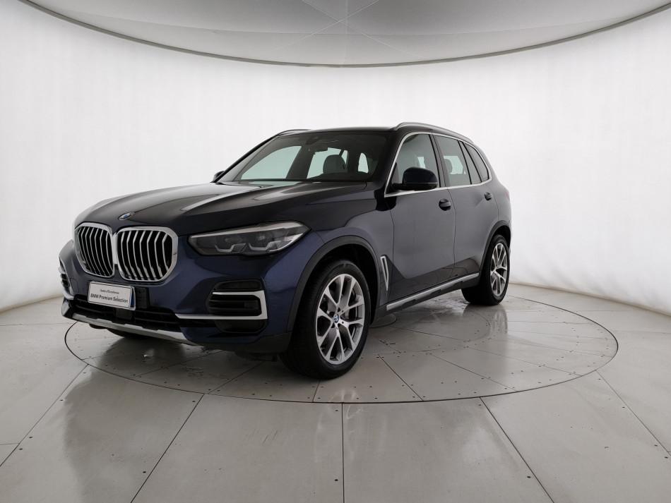 BMW X5 xdrive30d mhev 48V xLine auto