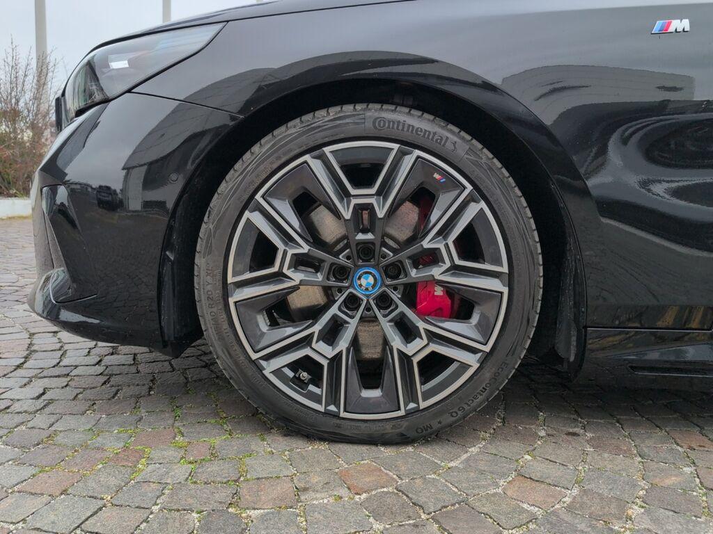 BMW i5 M i5 M60 M Sport Pro