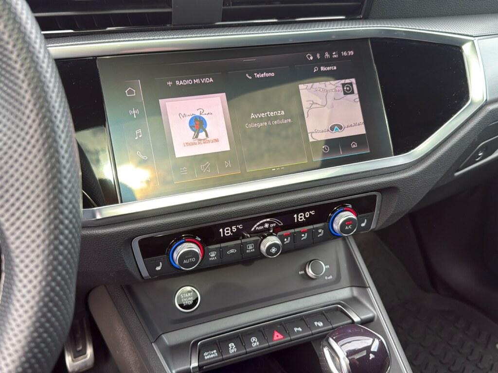 Audi Q3 Sportback 40 2.0 tdi Identity Black quattro 193cv s-tronic