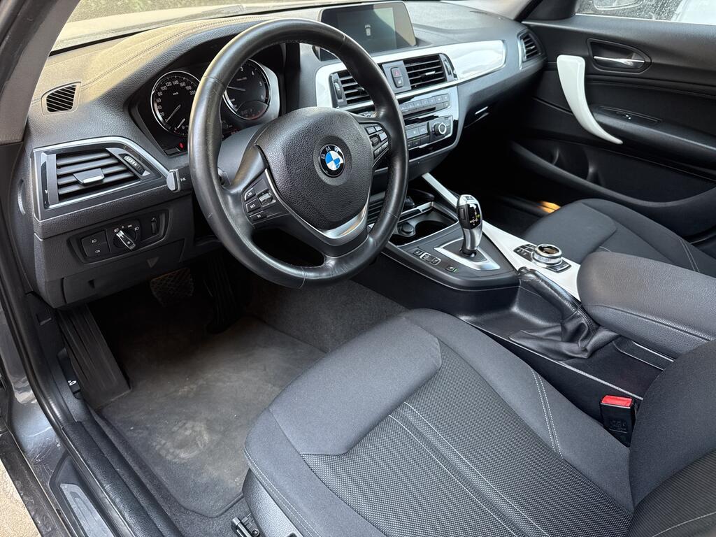BMW Serie 1 118d Business 5p auto