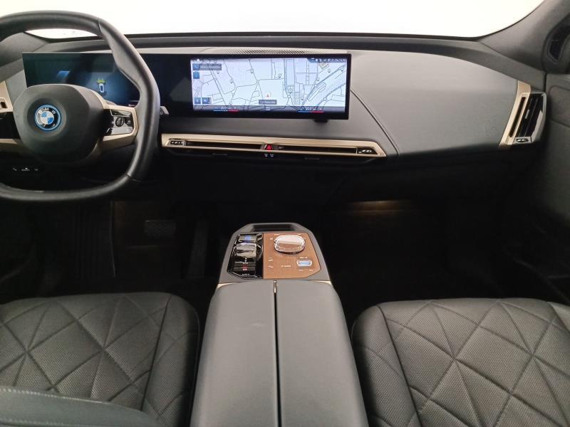 BMW iX xdrive40