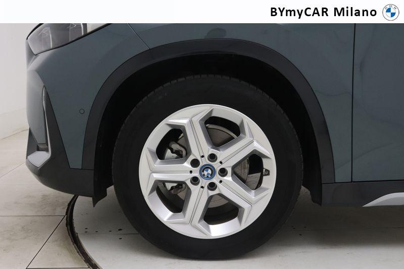 BMW iX1 edrive 20 X-Line