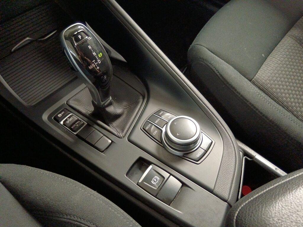 BMW X1 sdrive18d Business auto my18