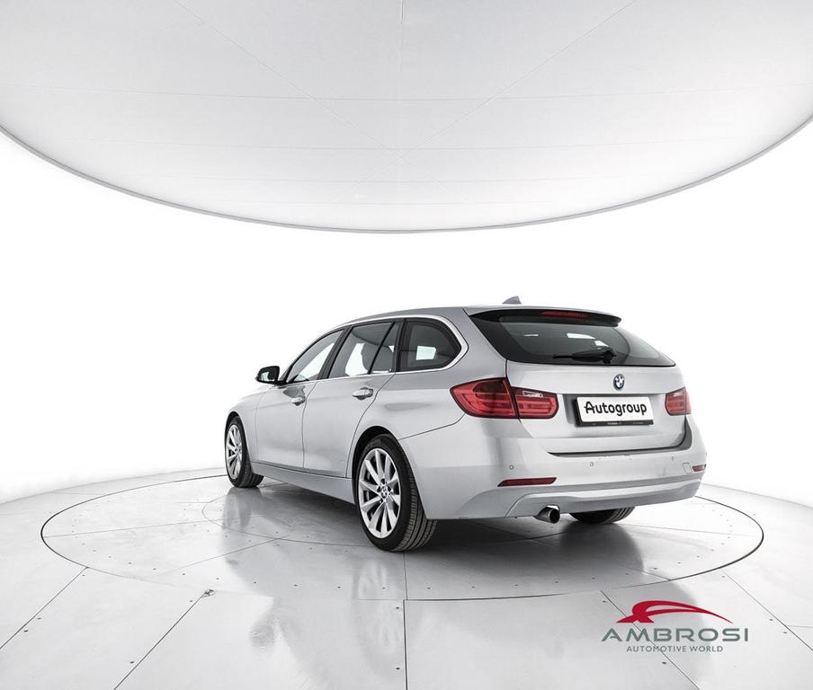 BMW Serie 3 318d Touring Business auto