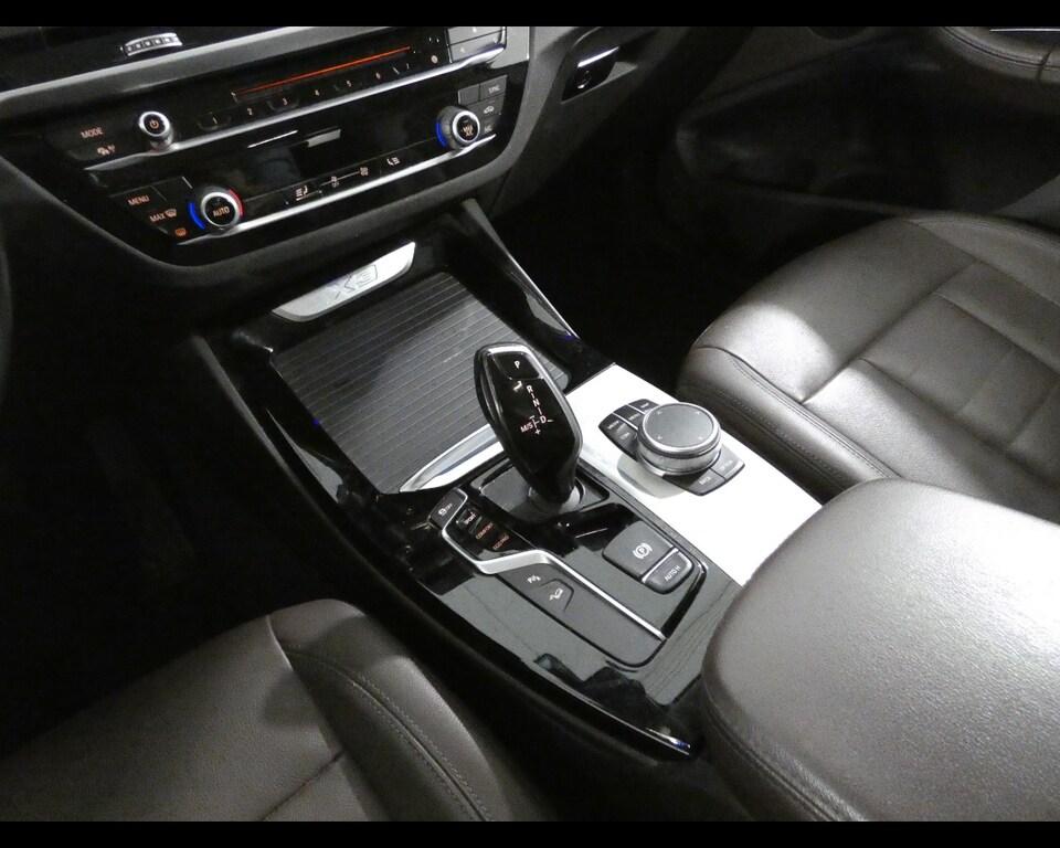 BMW X3 xdrive20d Luxury 190cv auto my19