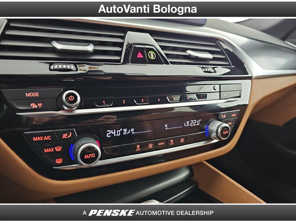 BMW Serie 5 530d Touring mhev 48V xdrive Msport auto