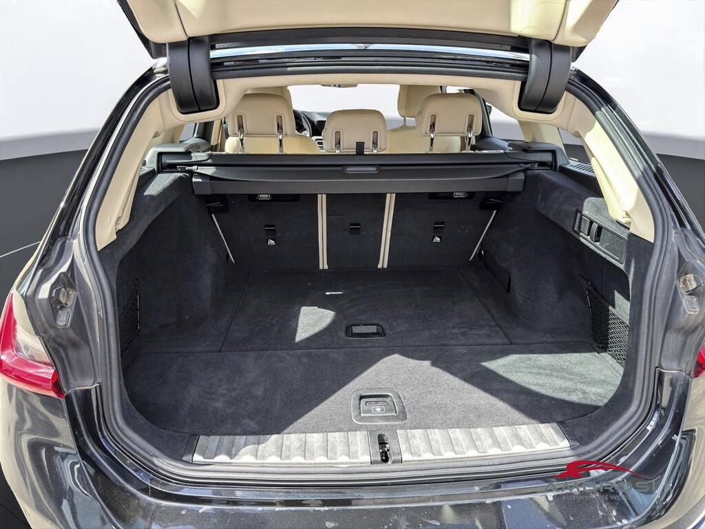 BMW Serie 3 320d Touring mhev 48V Luxury auto