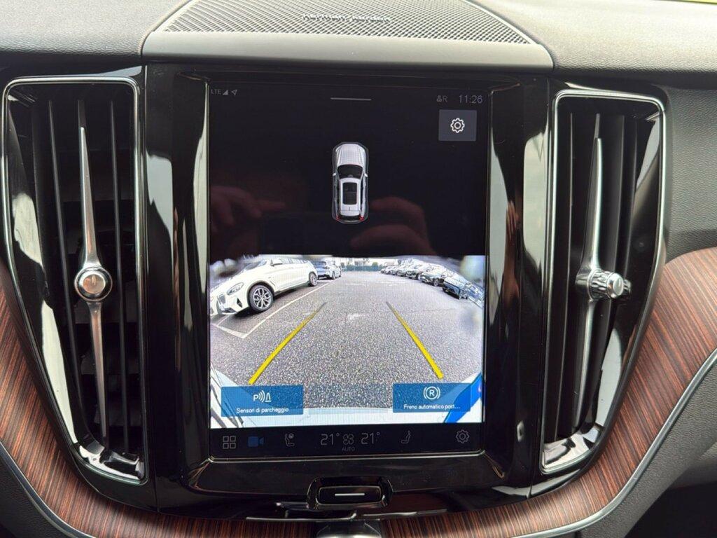 Volvo XC60 2.0 b4 Ultimate Dark awd auto