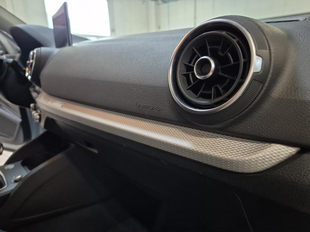 Audi Q2 30 2.0 tdi Business s-tronic